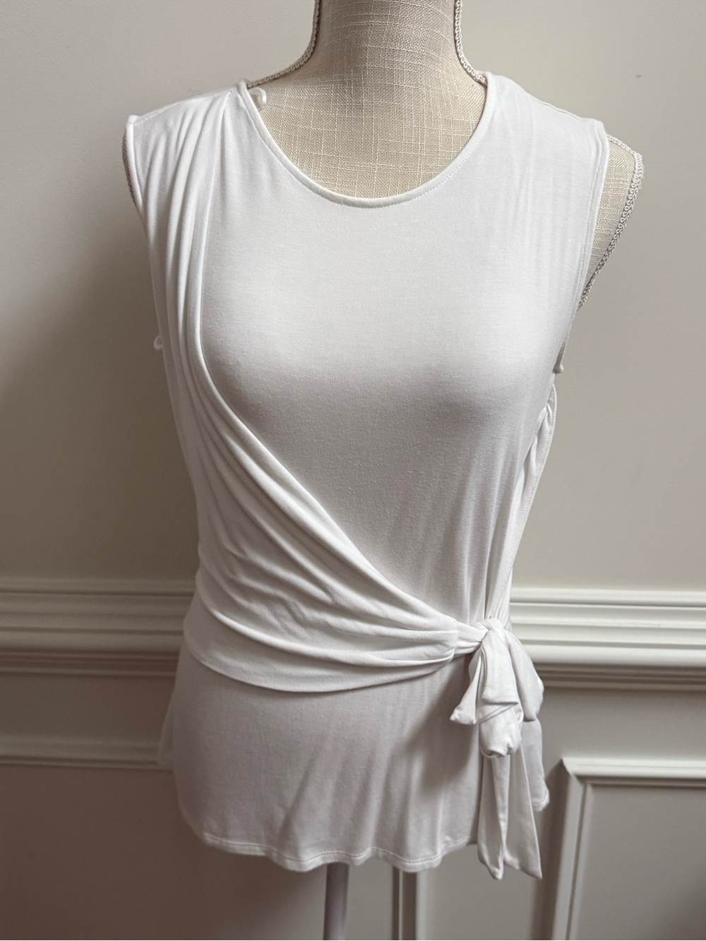 Catherine Malandrino White Sleeveless Tie-Waist Draped Top